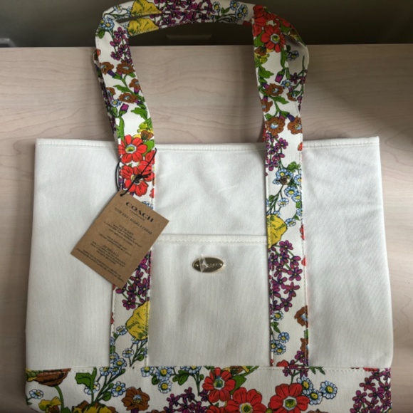 New Coach Violet Leather Crossbody w/ 2 Straps & Coach Floral Patterned Tote Set - Picture 9 of 11